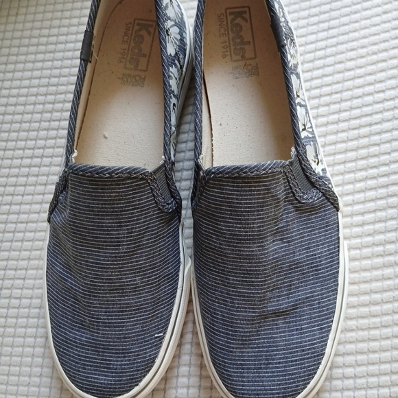 Keds Dream Foam Womens Size 8.5 Gray Floral Print Shoes - Picture 2 of 6